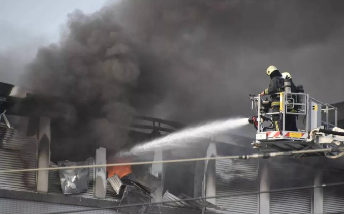 半导体｜封测大厂强茂高雄工厂起火，员工仓皇逃出的图4