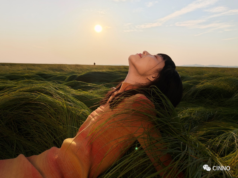 天馬供屏！OPPO Reno9系列發(fā)布：6.7吋OLED屏、類鉆排列，2499元起的圖8