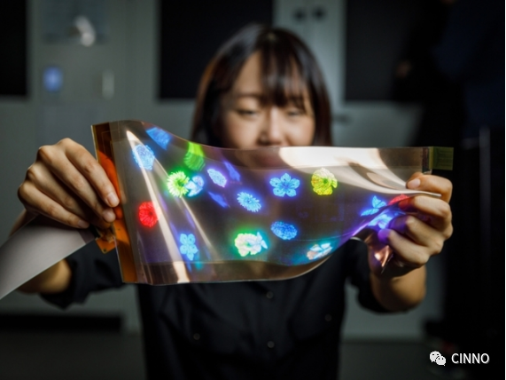 LGD开发出拉伸率20%的高分辨率12吋全彩屏幕的图4