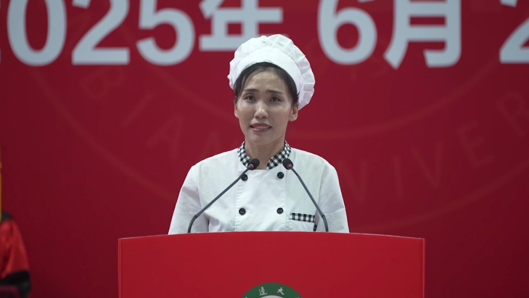 毕业典礼食堂阿姨叮嘱引同学落泪