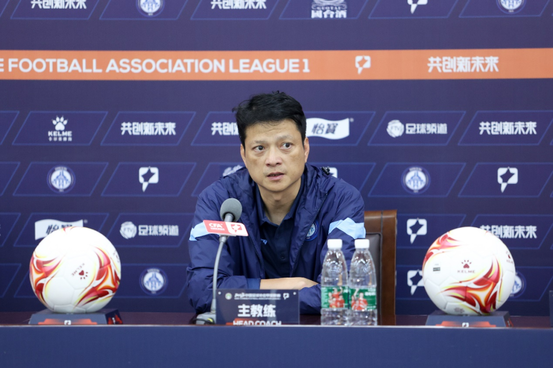 王祥,重庆一中高中足球队主教练,亚足联a级教练员,原重庆力帆一线队