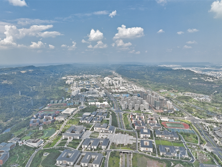 宜宾大学城欣欣向荣有力的就业举措,宽松的就业环境,让更多的高校毕业