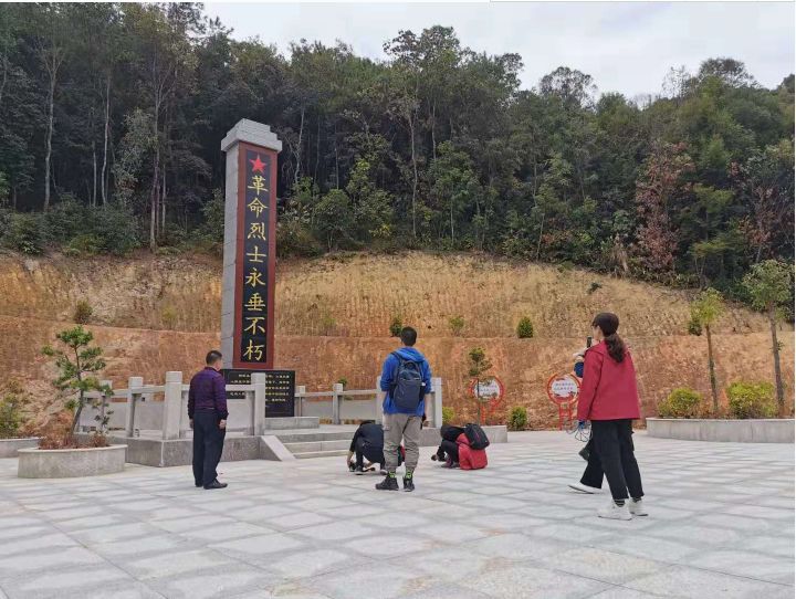 饶平上善村红色绿色的特色振兴路