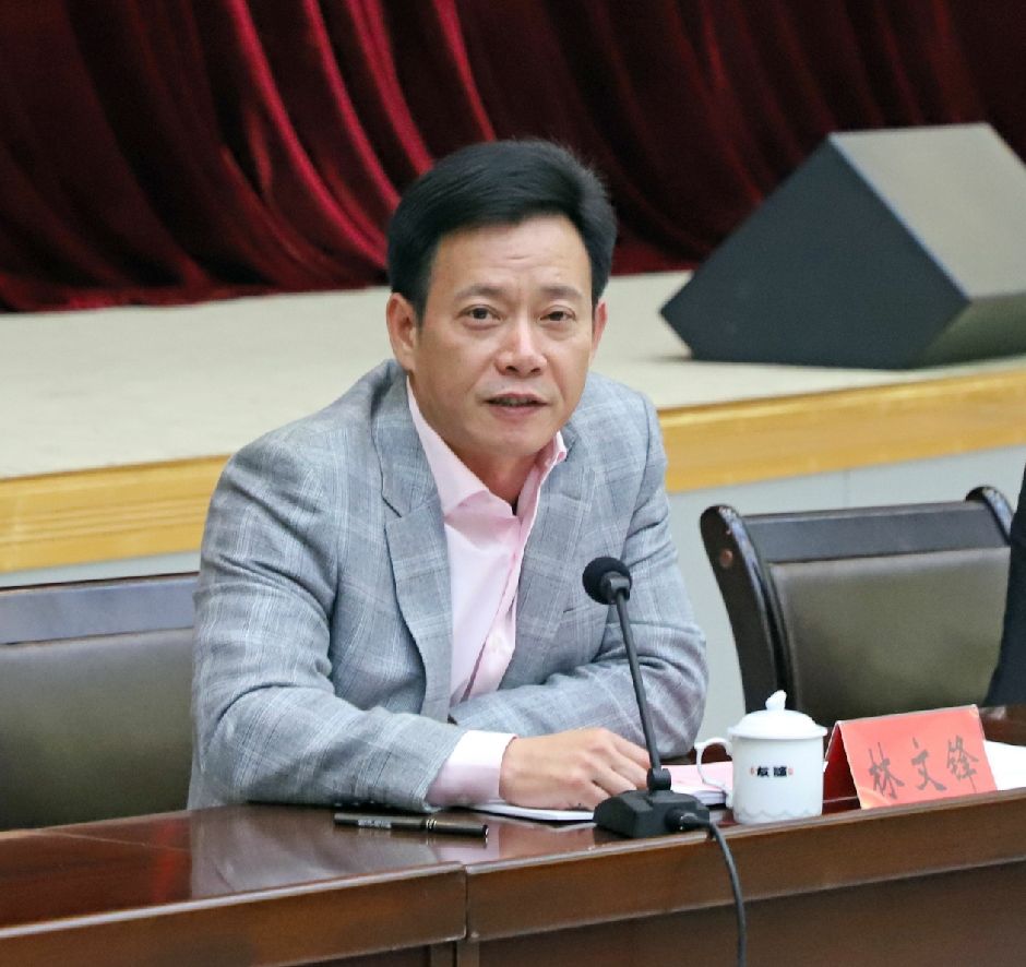 县长陈跃庆通报全县2019年工作情况后,饶平海关关长,饶平第二中学校长