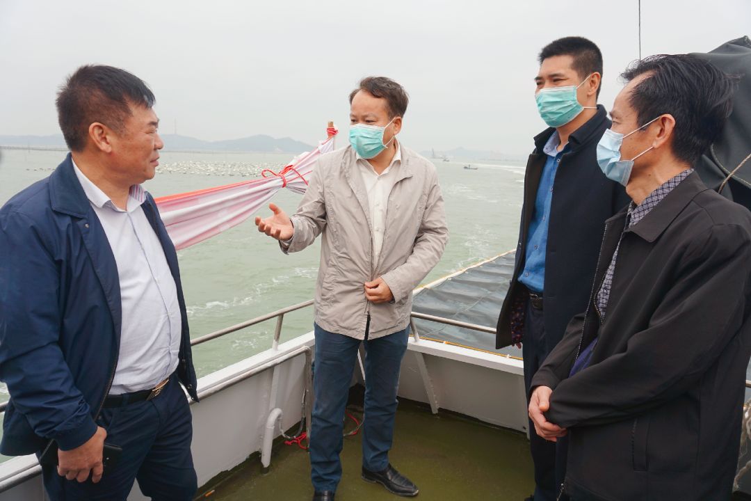 踏万里浪荡平饶海之障