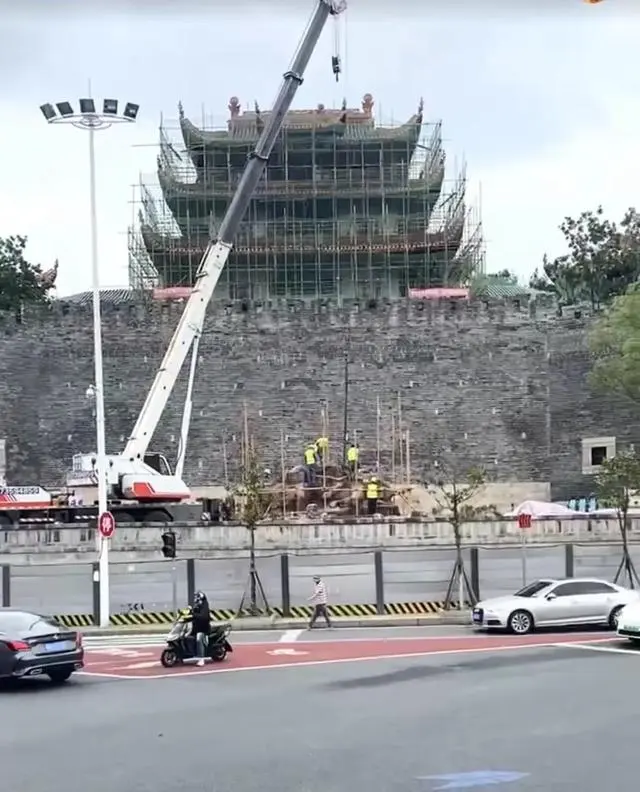 北大尚小明辞去学位委员竟因为 D同学撞上“中外反动势力”！