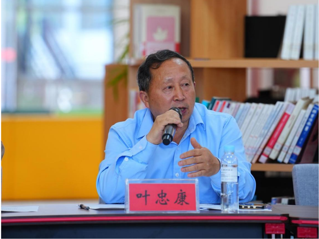 企业税收座谈会简报_税务局召开税企座谈会_