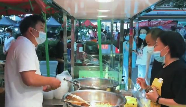 现在创业项目的理由 研究生两次创业失败，在菜市场摆摊卖鸡爪，原因现实又扎心