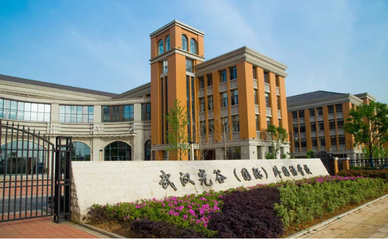 讀國際高中還是直接留學好_國際高中留學規劃_國際高中留學