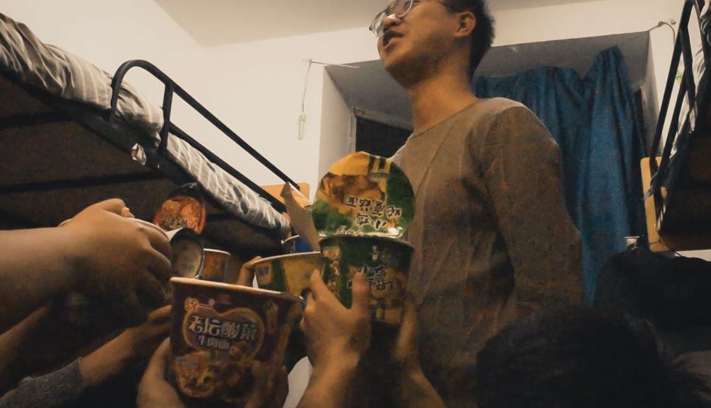 老母鸡汤面年轻人的速食补药