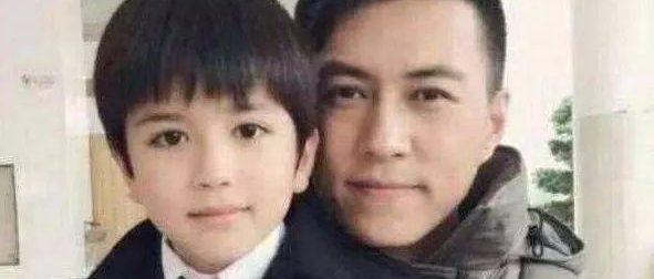 霸气！靳东孩子叫靳小爷，吴京孩子叫无所谓，全都输给冯绍峰儿子名字！