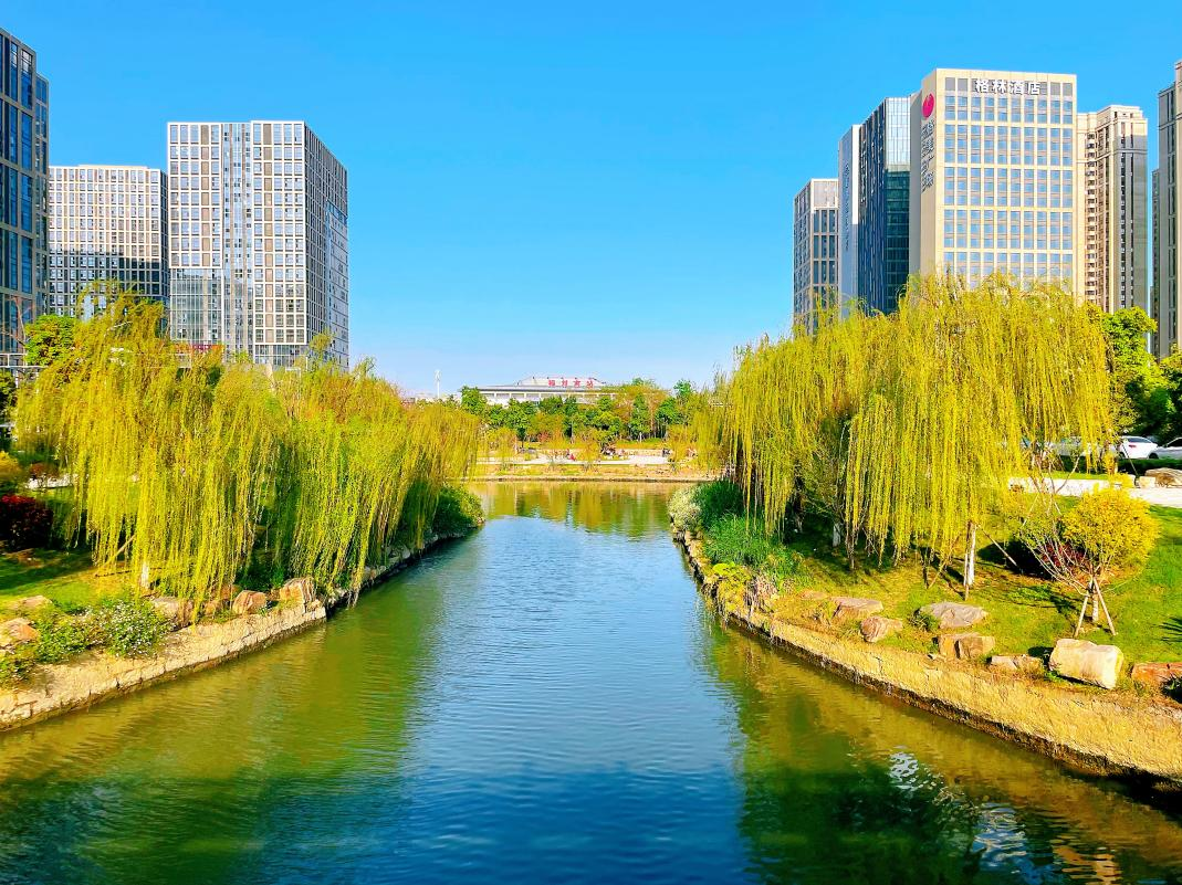 奇幻空间站引爆福州！象屿国贸·星璟原营销中心盛大开放！