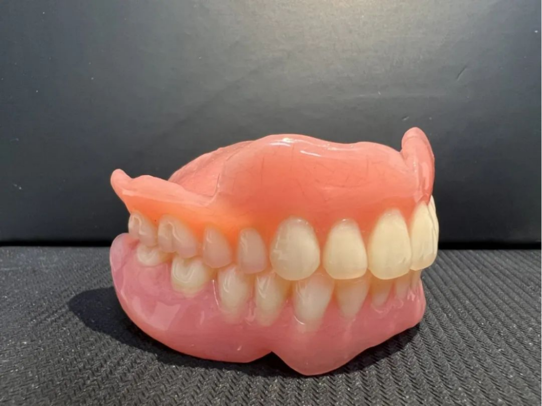 口腔吸盘怎么安装像“吸盘”一样的吸附性义齿——无牙颌的福音!_https://www.jmylbn.com_新闻资讯_第12张