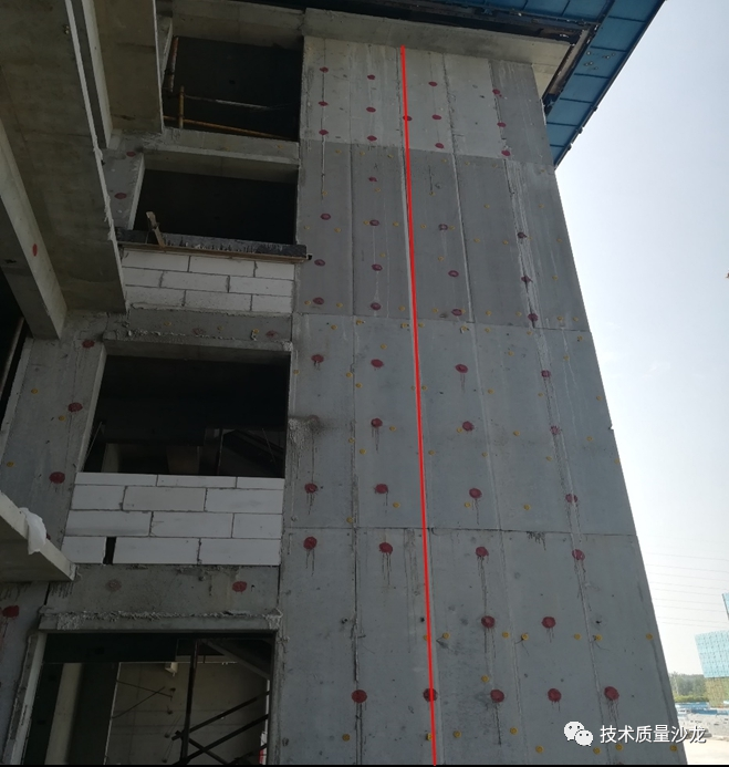 【微创新】外墙一体化复合保温系统施工技术