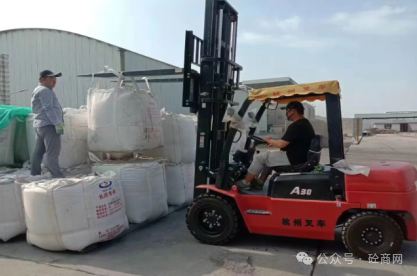 硅灰对混凝土性能有哪些有利的影响？