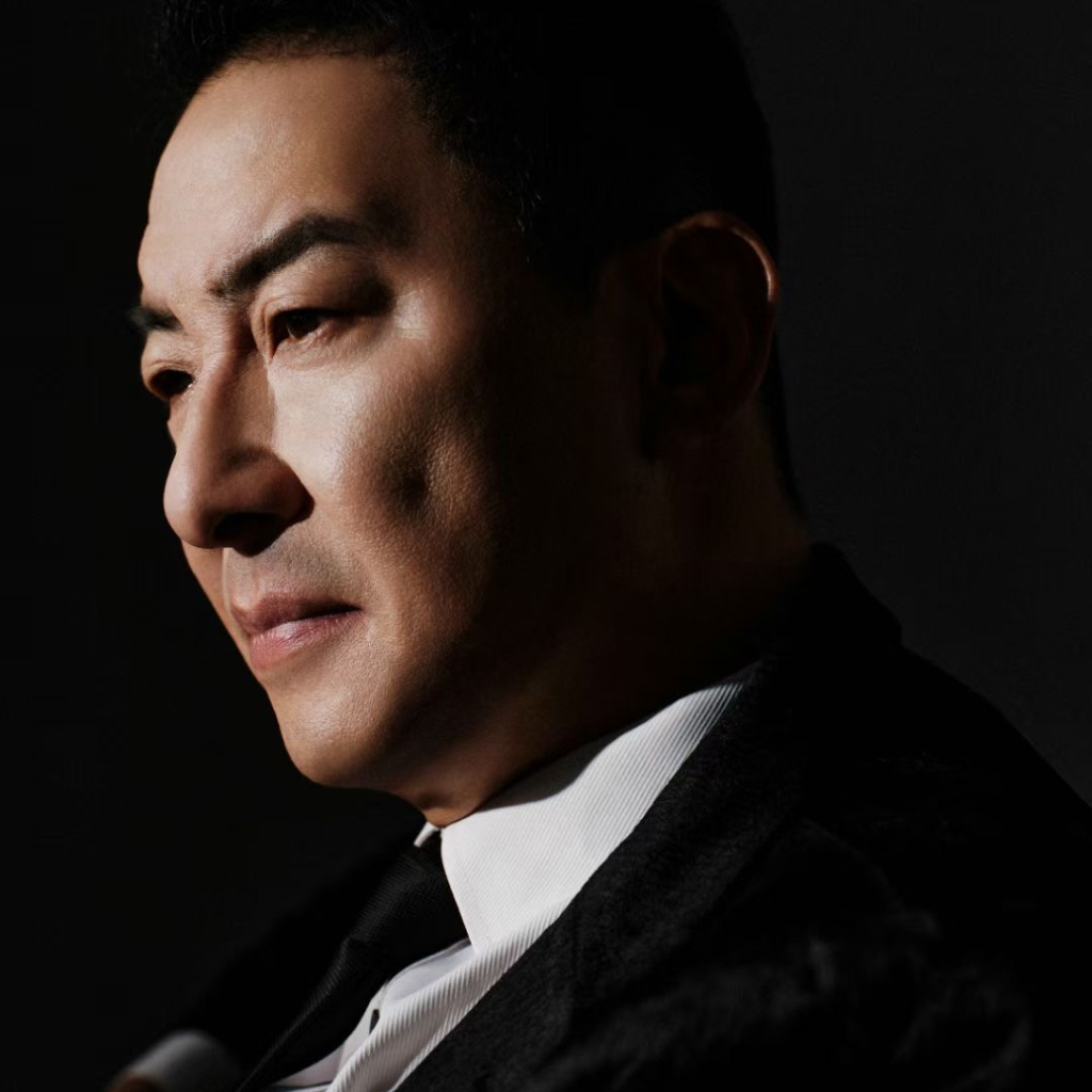 演员郝平
