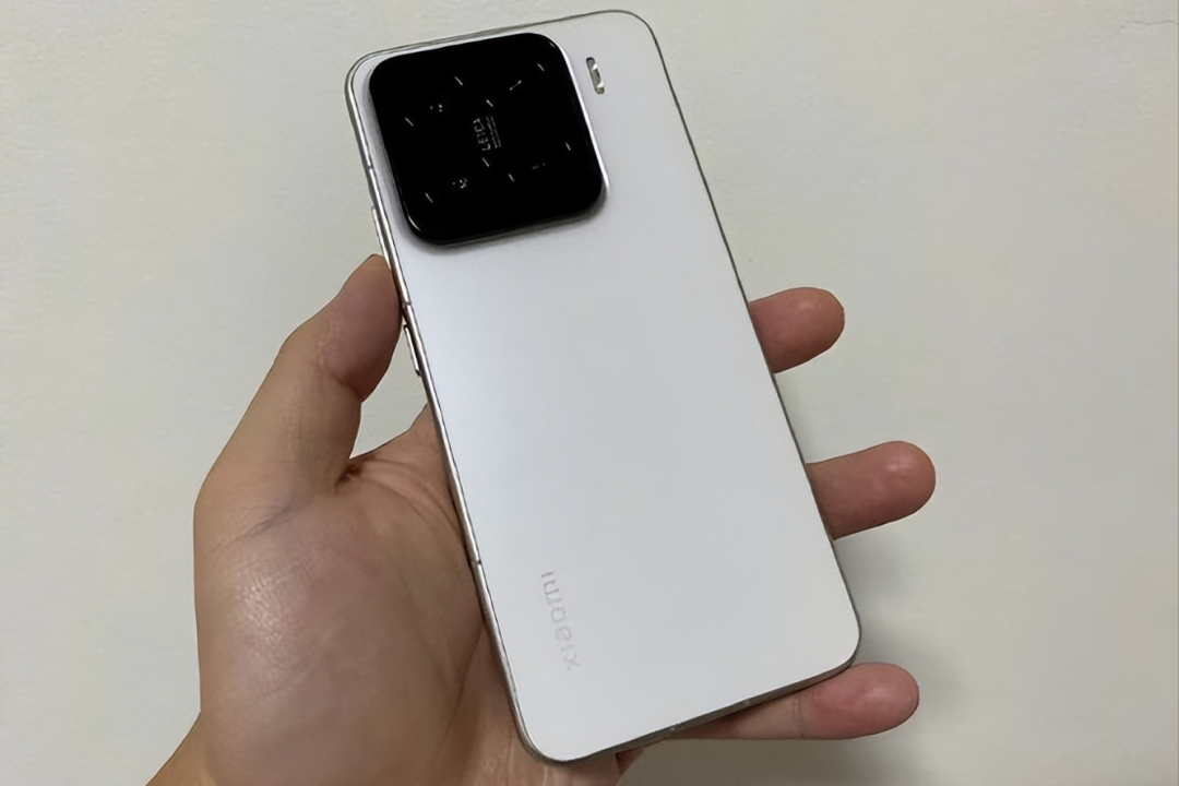 5款“值得捡漏”的手机，价格“大跳水”