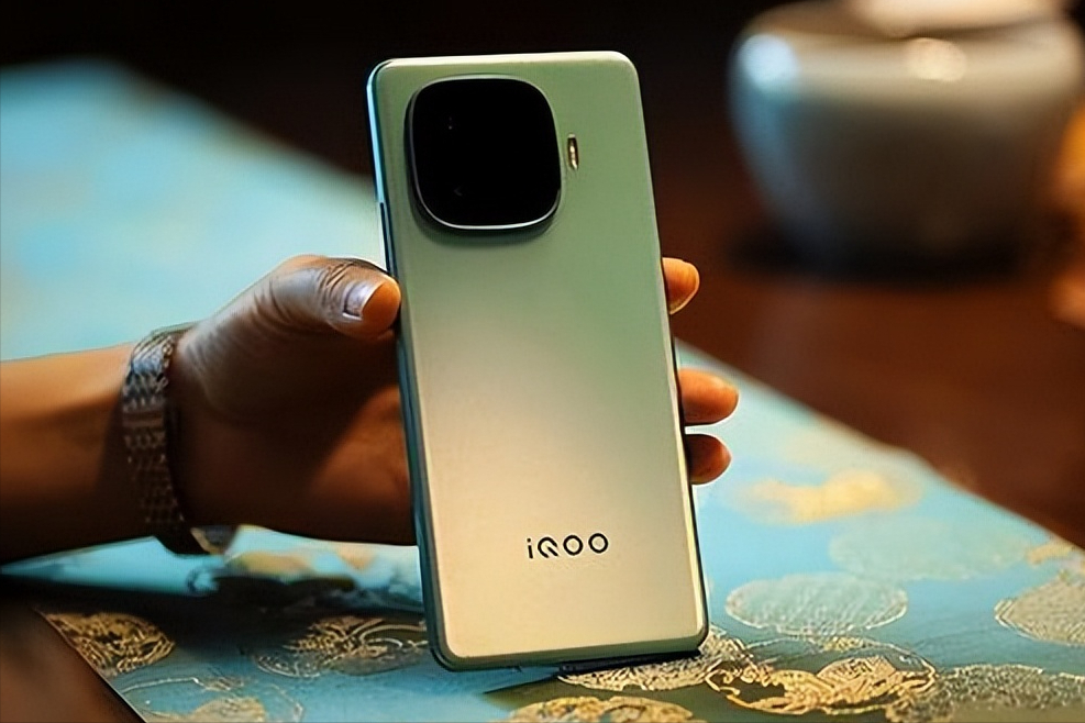 2024年“体验最佳”的5款手机，几乎“无短板”，怎么选都不会错