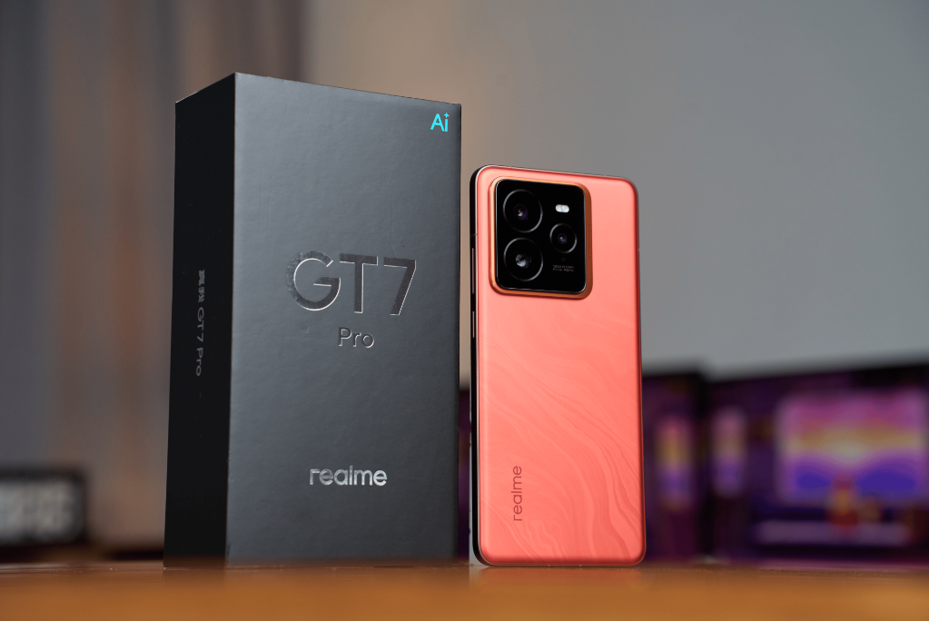 2025买手机要有长远考虑，这4款堪称“六边形战士”，用到2030年