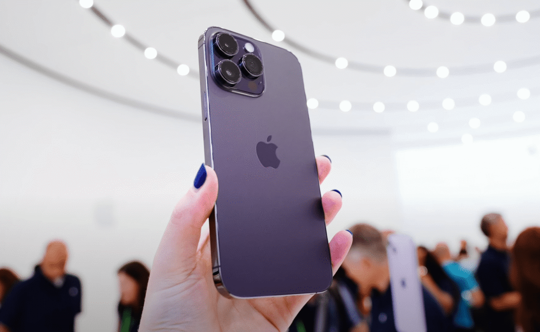 换手机建议“别太小气”，目前这4款值得入手，一步到位能用6年