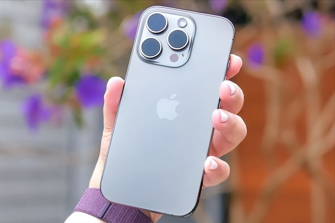 12月苹果“最受欢迎”的手机，每一款都很有诚意，用六年无压力
