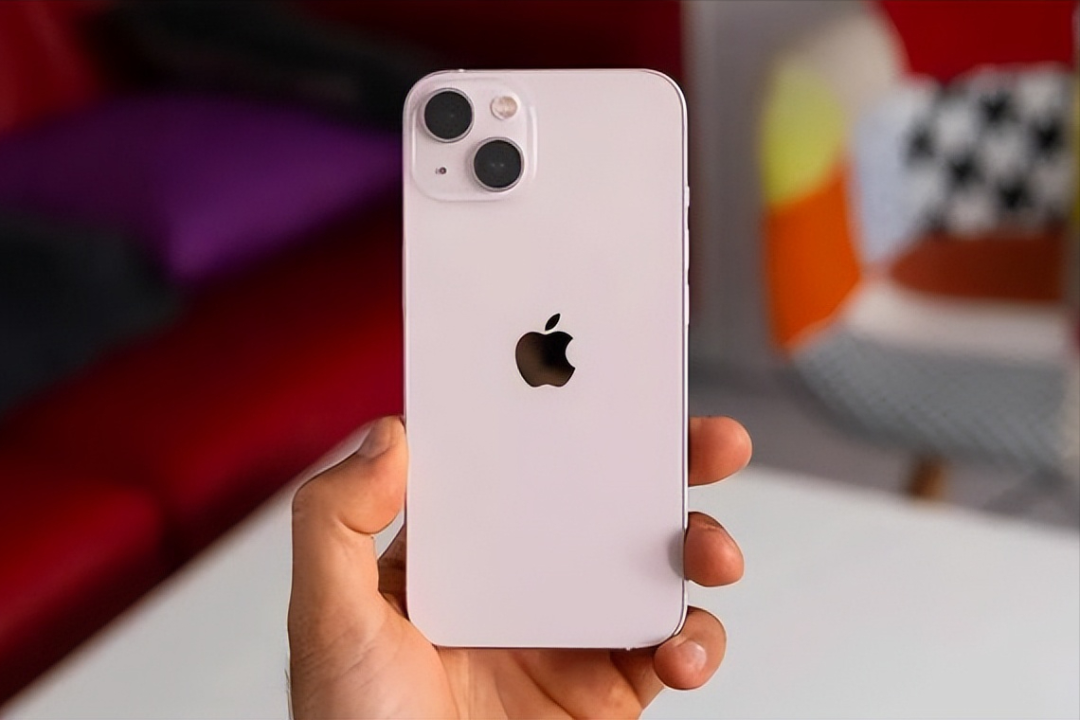 12月苹果“最受欢迎”的手机，每一款都很有诚意，用六年无压力