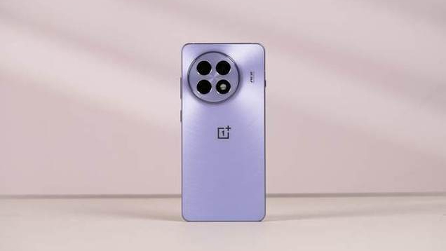 5月手机别瞎买，体验“不输旗舰”的4款手机，价格有“大跳水”