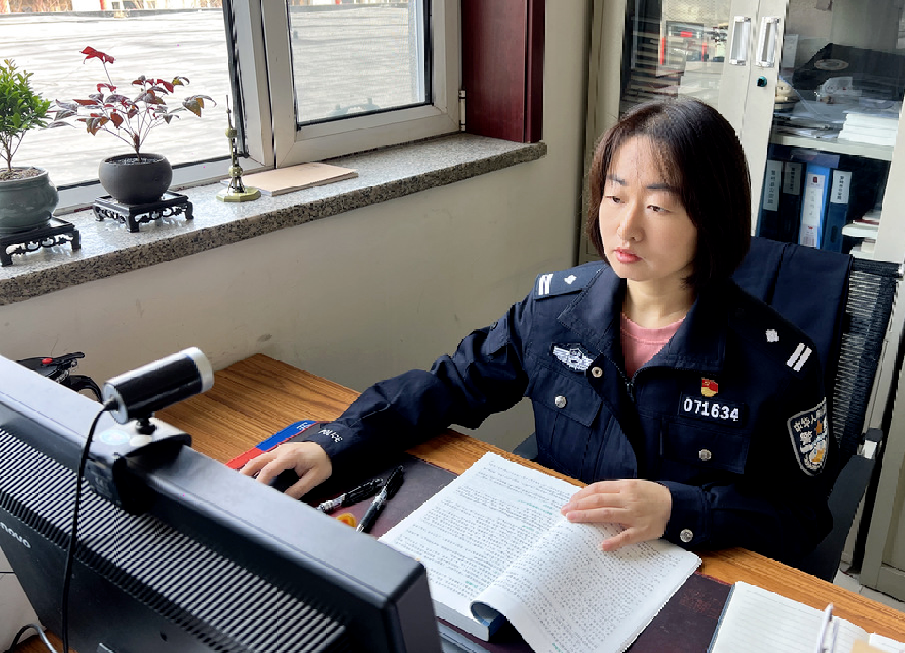 陈玲,繁峙县公安局禁毒大队副大队长.