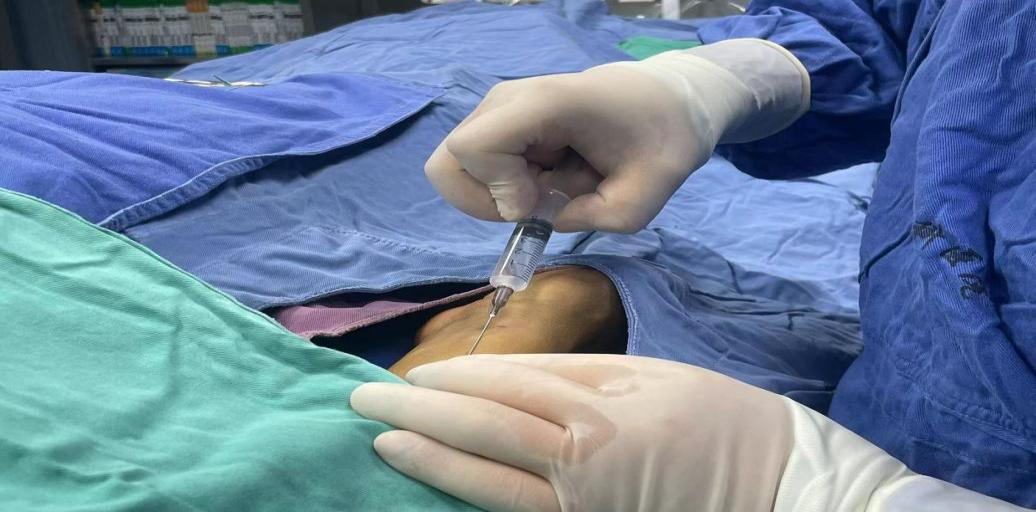 介入怎么进导管带您走进介入手术室，近距离了解冠脉介入手术_https://www.jmylbn.com_新闻资讯_第2张