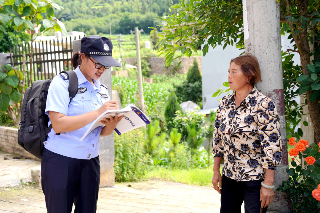 驻村辅警入村跟踪回访.png