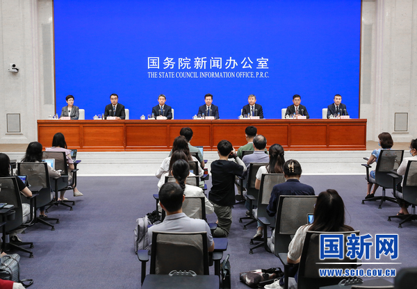 国新办：加强文物保护，传承中华文明新闻发布会，李群携各司长出席(图1)