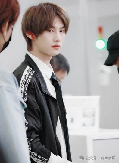 孕期出轨吃软饭,上一秒嘴硬下一秒滑轨,这不太体面啊