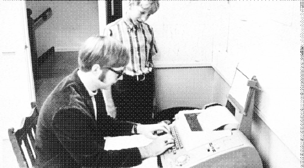 微软诞生50周年，比尔・盖茨撰文忆往昔，并发布了Altair BASIC源代码