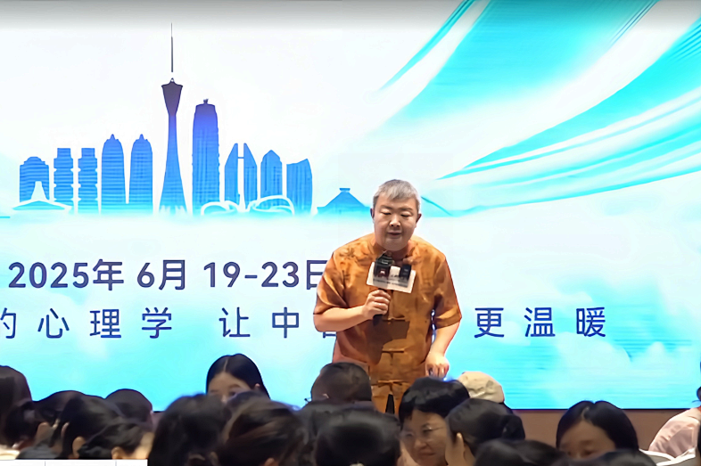 王纪琼院长在《导师班》的课堂里拒绝了学员的请求？