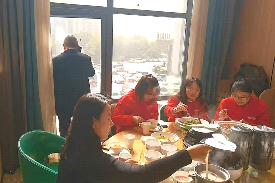 WPIE || 父母教育家 || 207条督导电话录音的背后：在王纪琼院长“挤”出来的时间里，我们共同成长！