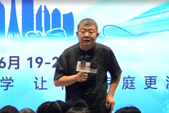 你的孩子不因你而存在：一位单身母亲的自我救赎与觉醒之路！