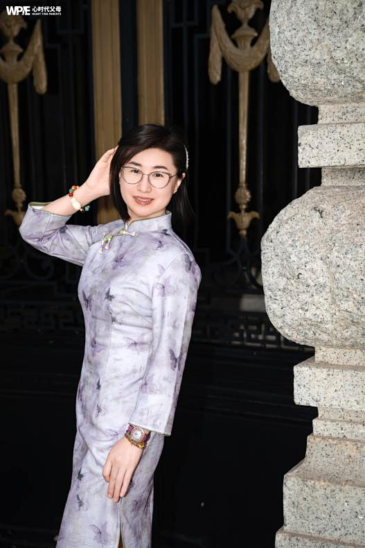 【咱们的故事】佳梅老师——从“冰封妈妈”到鲜活自己，我找到了觉醒与求助的力量