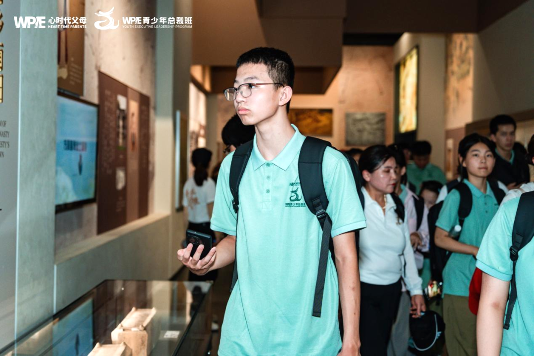 【咱们的故事】面对三个孩子的困境，我对自己说：“王锋，你得先把自己‘捞起来’！”