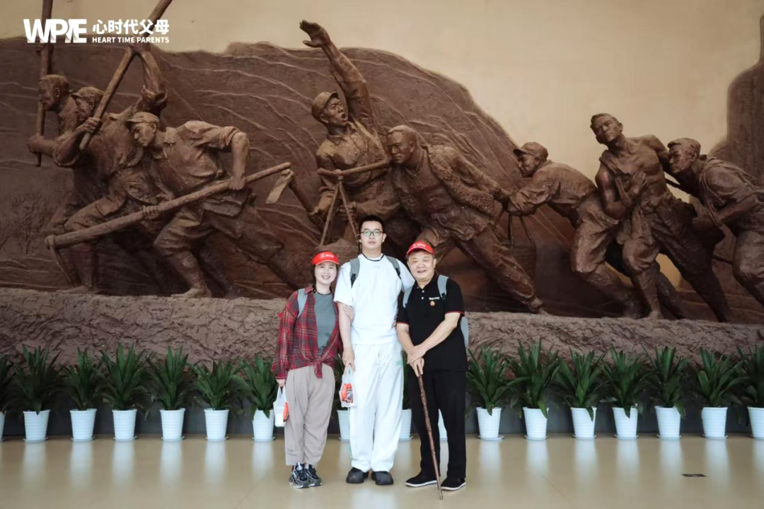 【咱们的故事】从绝望母亲到家庭的守护者 ——李琳老师的重生与家庭复兴之路