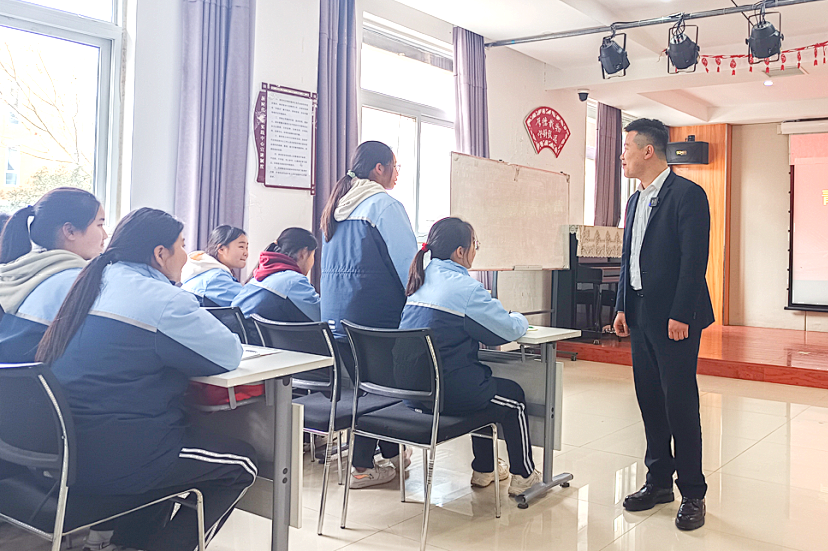 为什么越聪明的孩子越容易变成差生？东振老师分析得太透彻了！