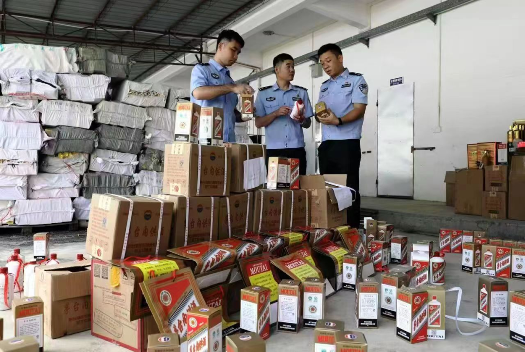 临近中秋，卖假茅台的酒贩子们又开始出来晃荡了(图11)