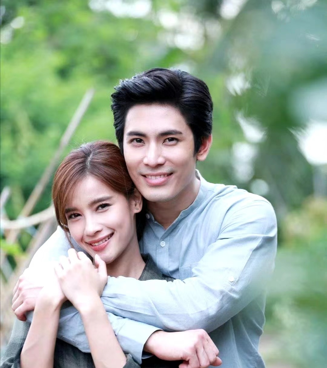 近日son和vill时隔多年再次合作,一起在一场群星音乐会上演唱了《沉溺