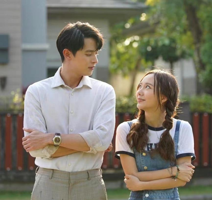 泰国出家艺人又添一员jamesjirayu将修行为父母祈福