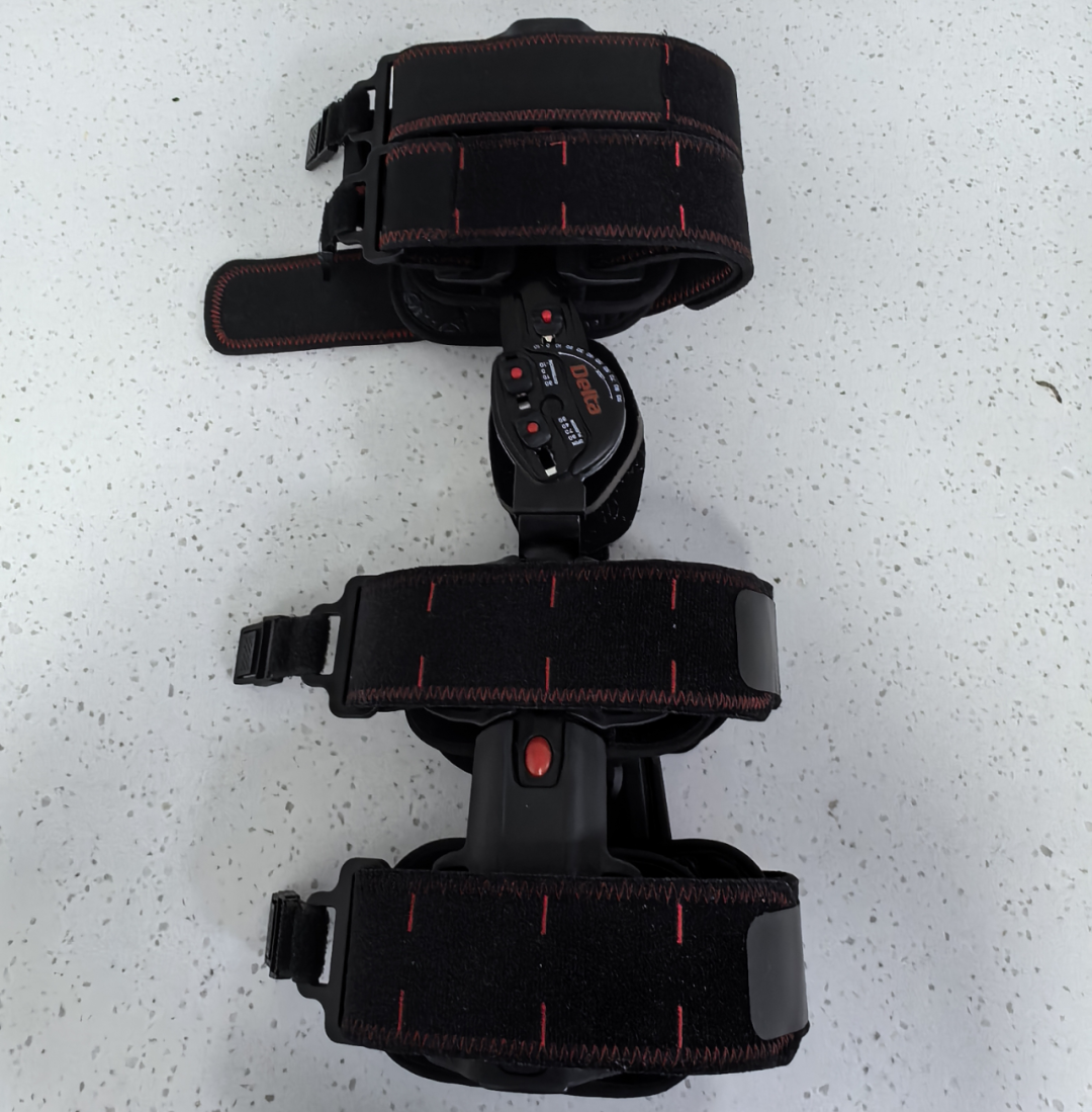 可调膝关节支具怎么用【科室风采】膝关节支具使用指南：从正确佩戴到智能康复—— 选对、戴好、勤维护，让康复事半功倍_https://www.jmylbn.com_新闻资讯_第1张