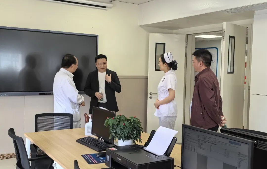 重医附属璧山医院与四川省雅安市第二人民医院举行医疗战略合作协同发展活动