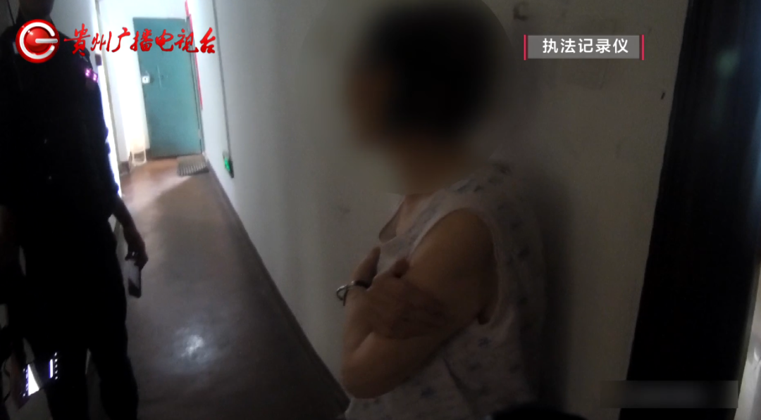 家门口莫名现4000现金 业主懵了