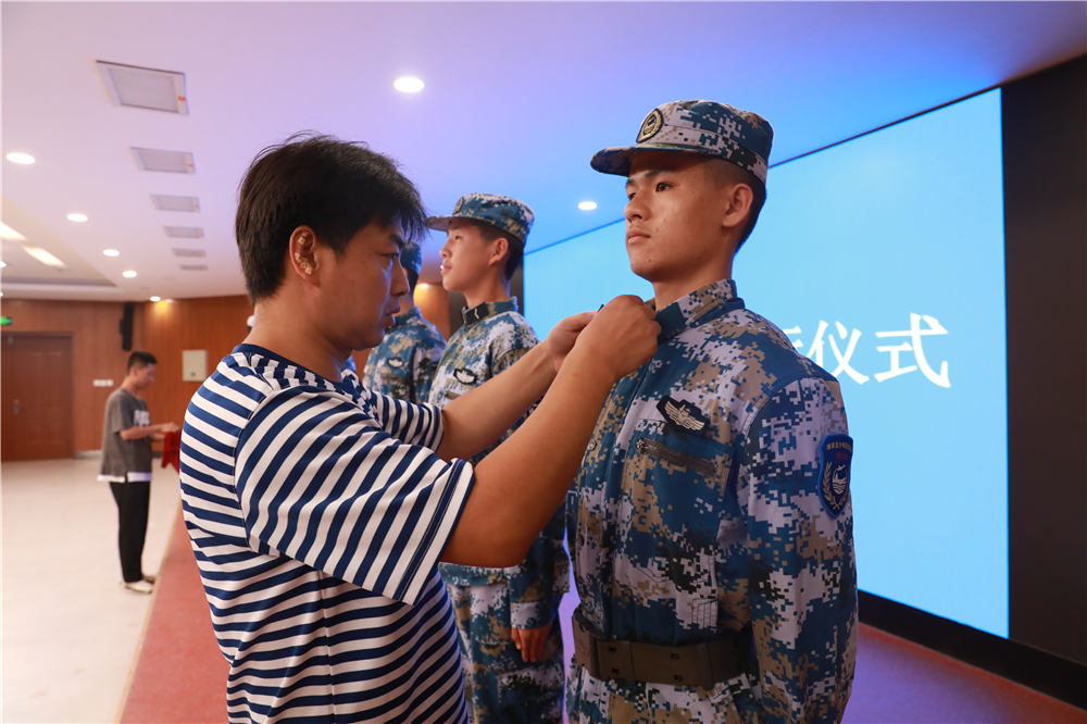 2023年河北省海军青少年航校授衔仪式圆满举行“雷火电竞在线登录官网”(图9)
