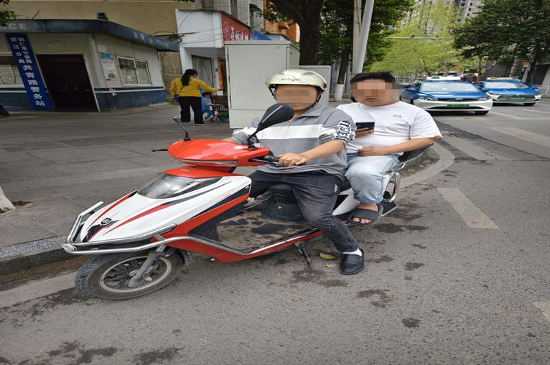 文明交通在行动▏电动车摩托车交通违法行为大曝光