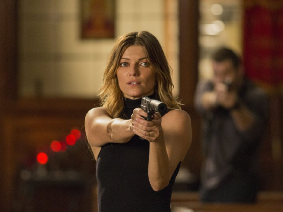 【游戏内外】比佐菲亚还冷酷的冰山美人,红警3达莎演员介绍 - 元宇宙