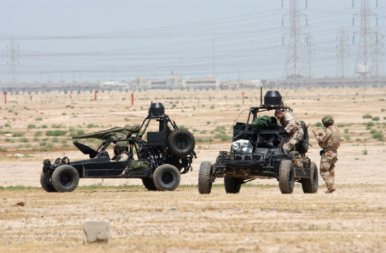 多功能步兵車,售價900,多功能防空單位,完成盟軍戰車工廠建造後即可